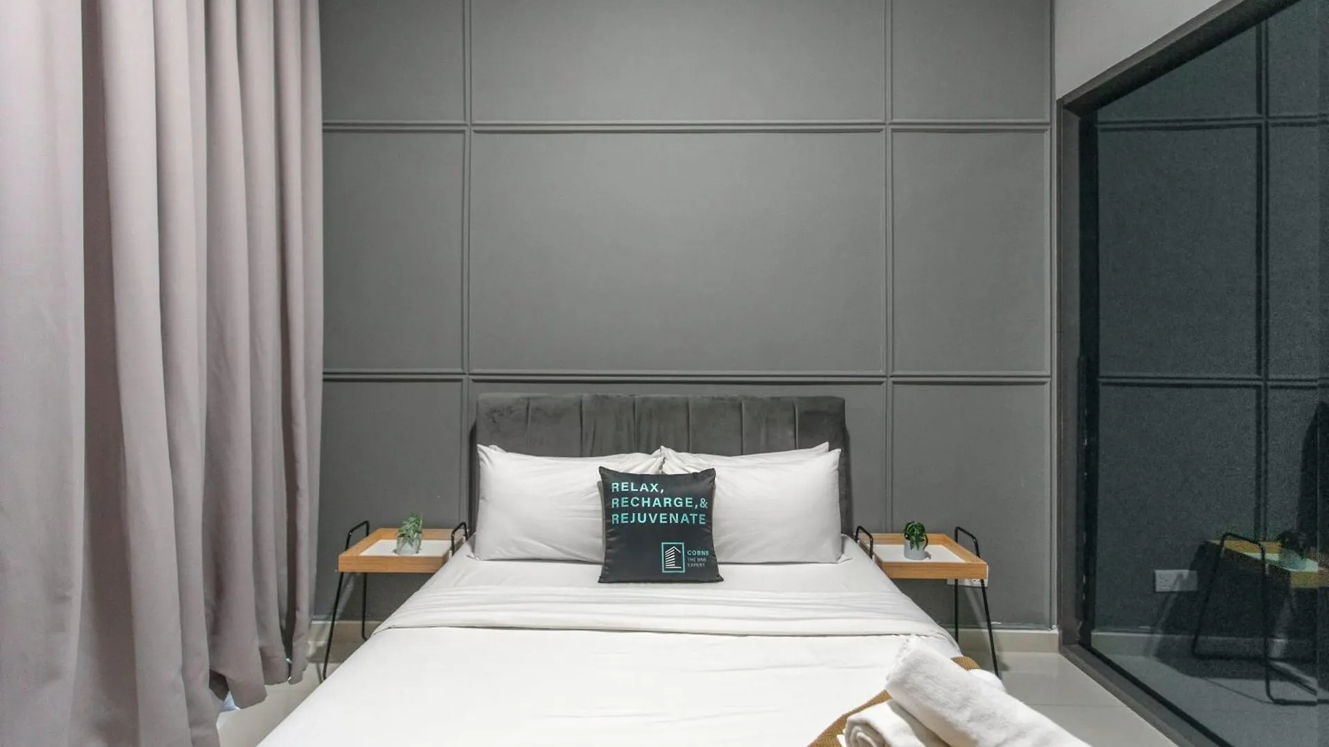 The Colony & Luxe Kuala Lumpur With Skypool By Cobnb Malaysia