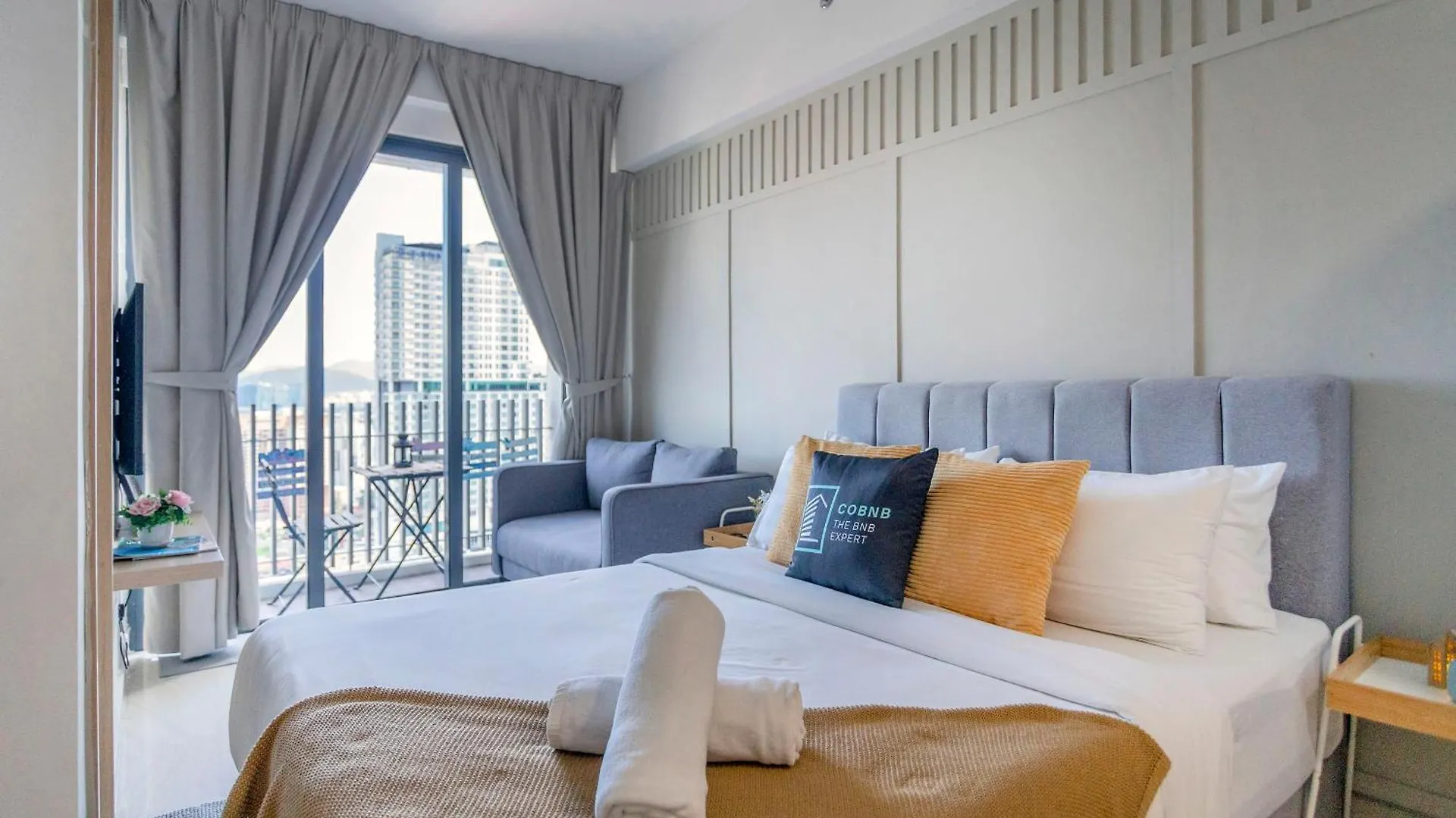 The Colony & Luxe Kuala Lumpur With Skypool By Cobnb